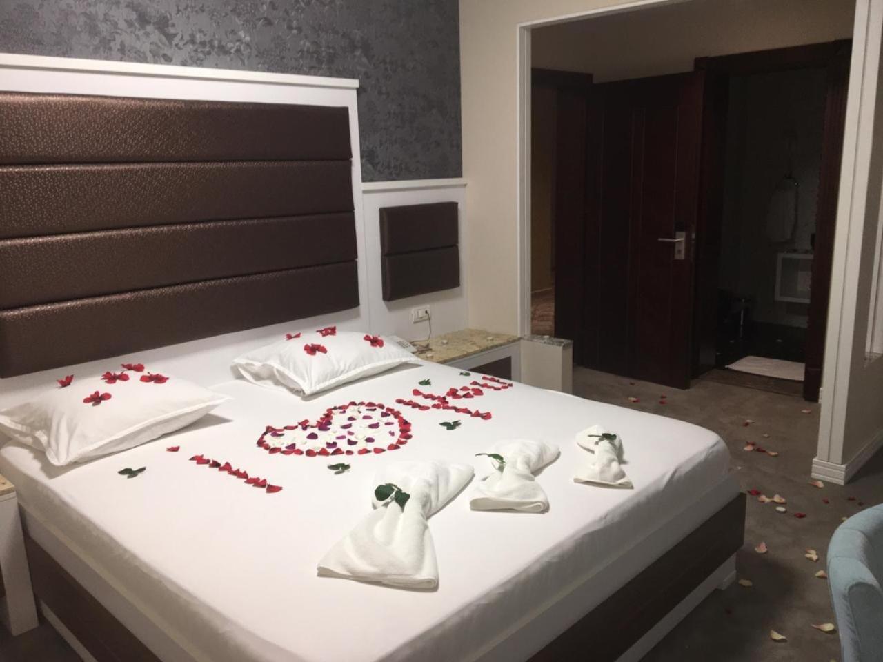Hotel Admiral Prizren Luaran gambar