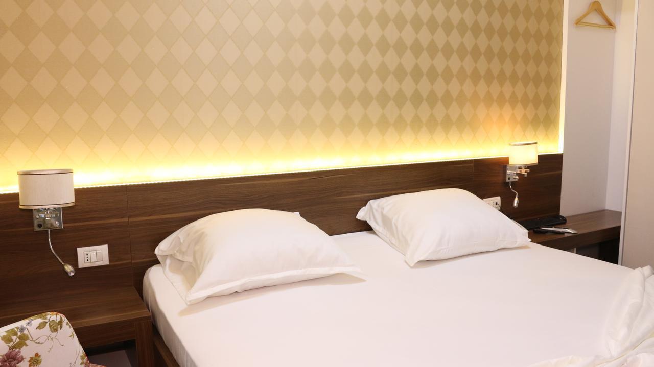 Hotel Admiral Prizren Luaran gambar
