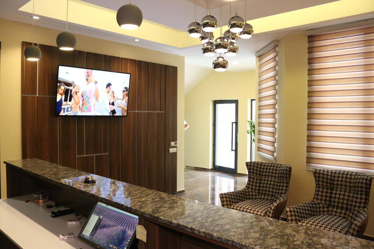 Hotel Admiral Prizren Luaran gambar