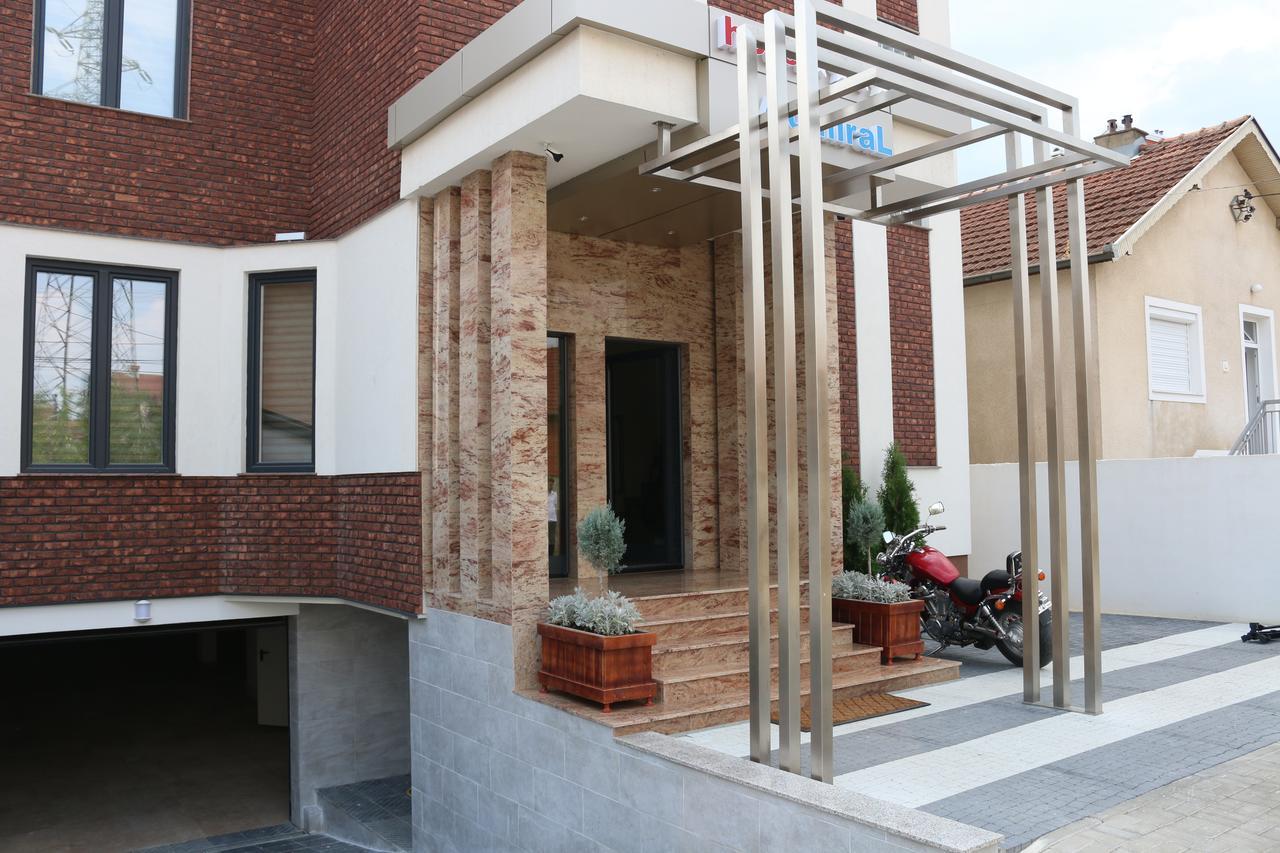 Hotel Admiral Prizren Luaran gambar