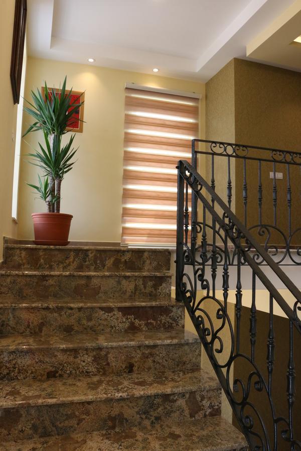 Hotel Admiral Prizren Luaran gambar