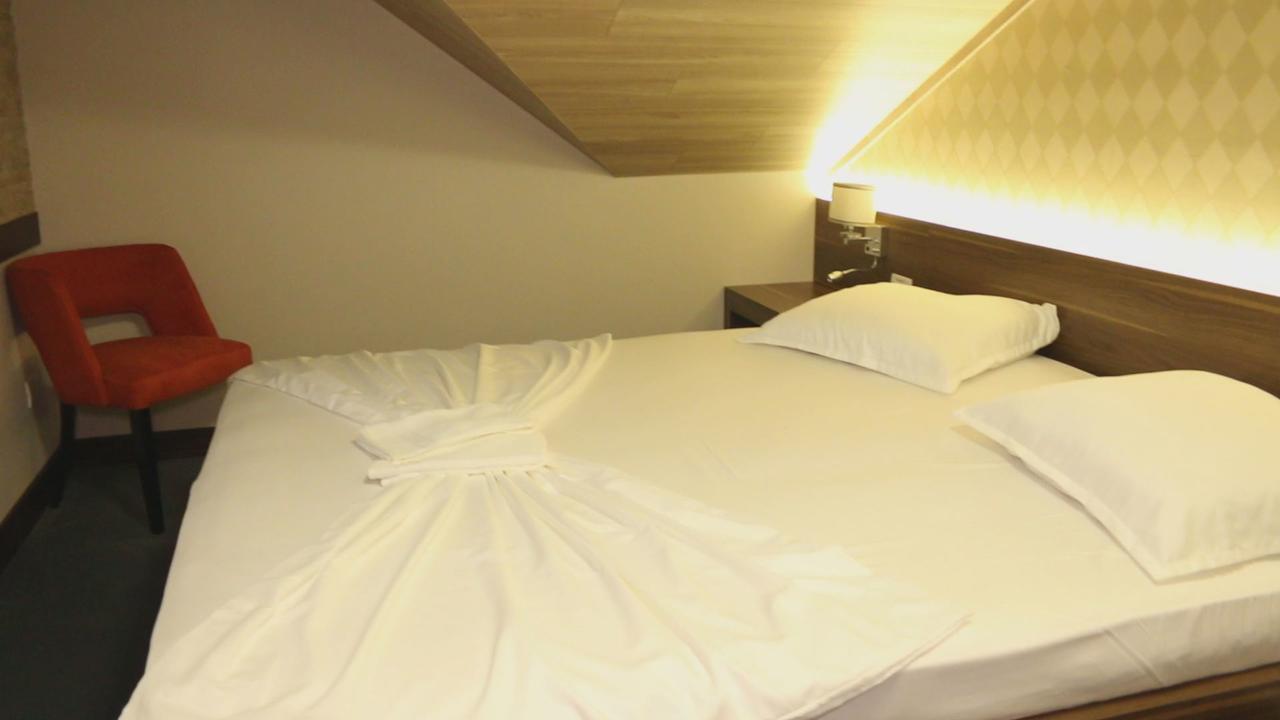 Hotel Admiral Prizren Luaran gambar